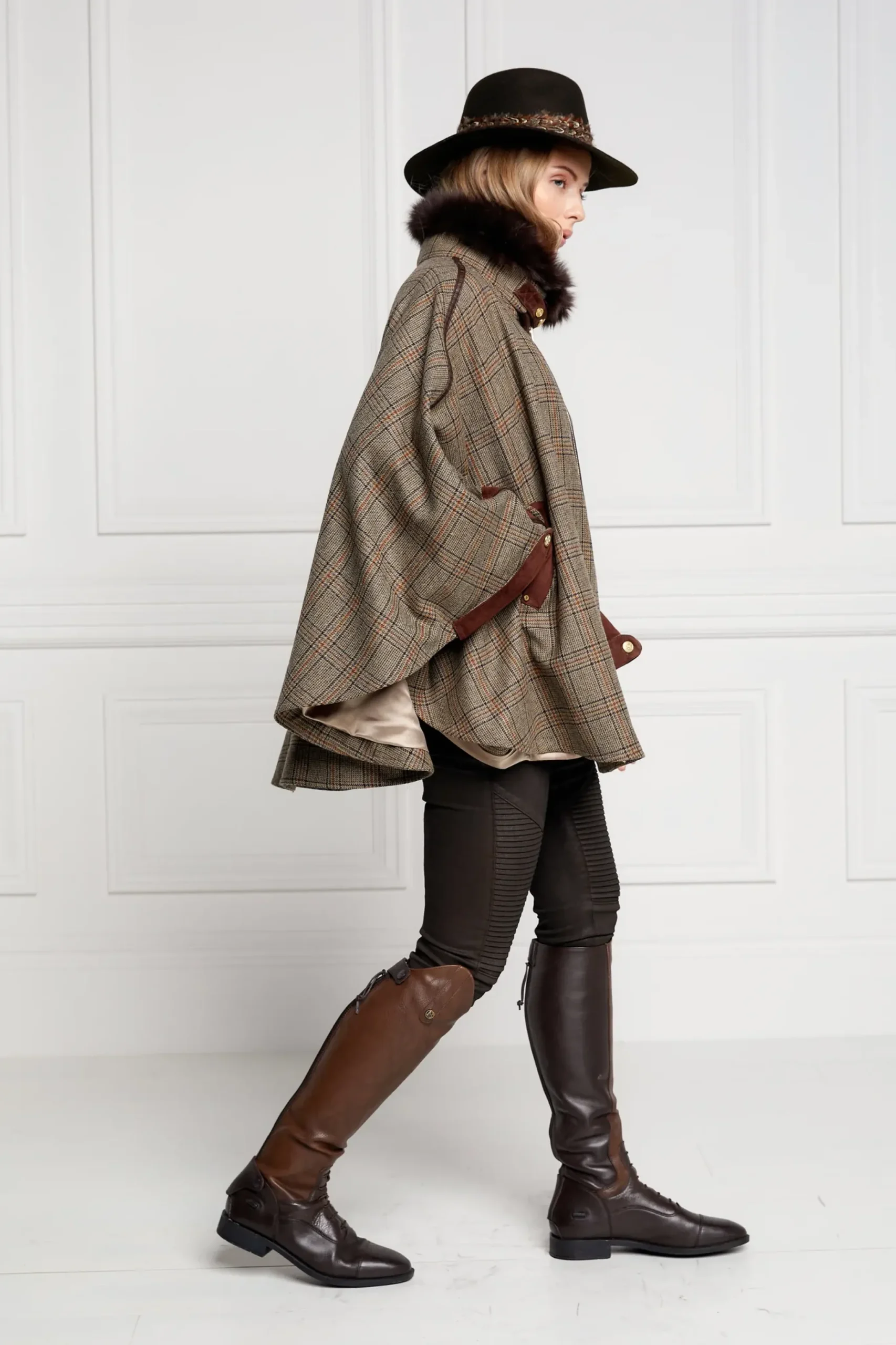 Holland Cooper Chiltern Cape Bourbon Tweed Online