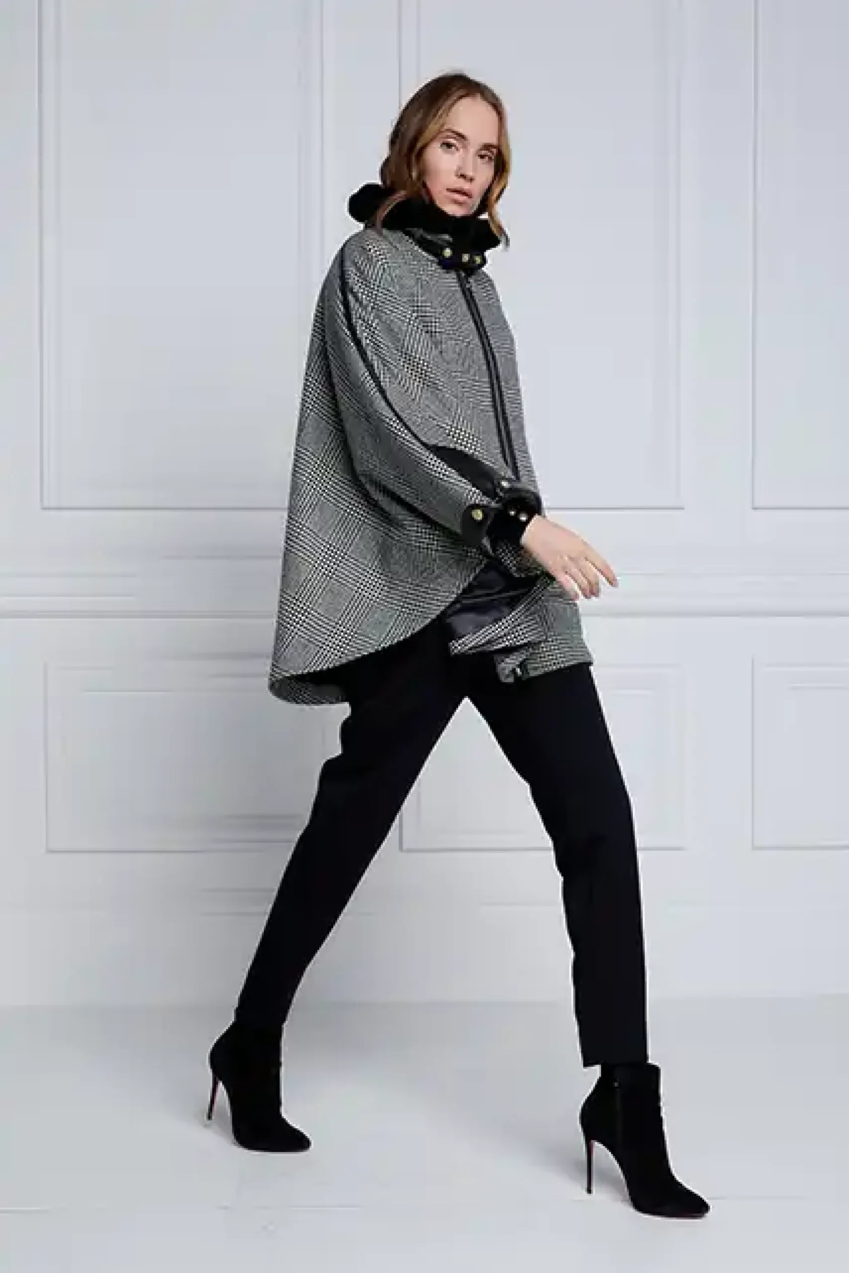 Holland Cooper Chiltern Cape Prince of Wales Mono Sale