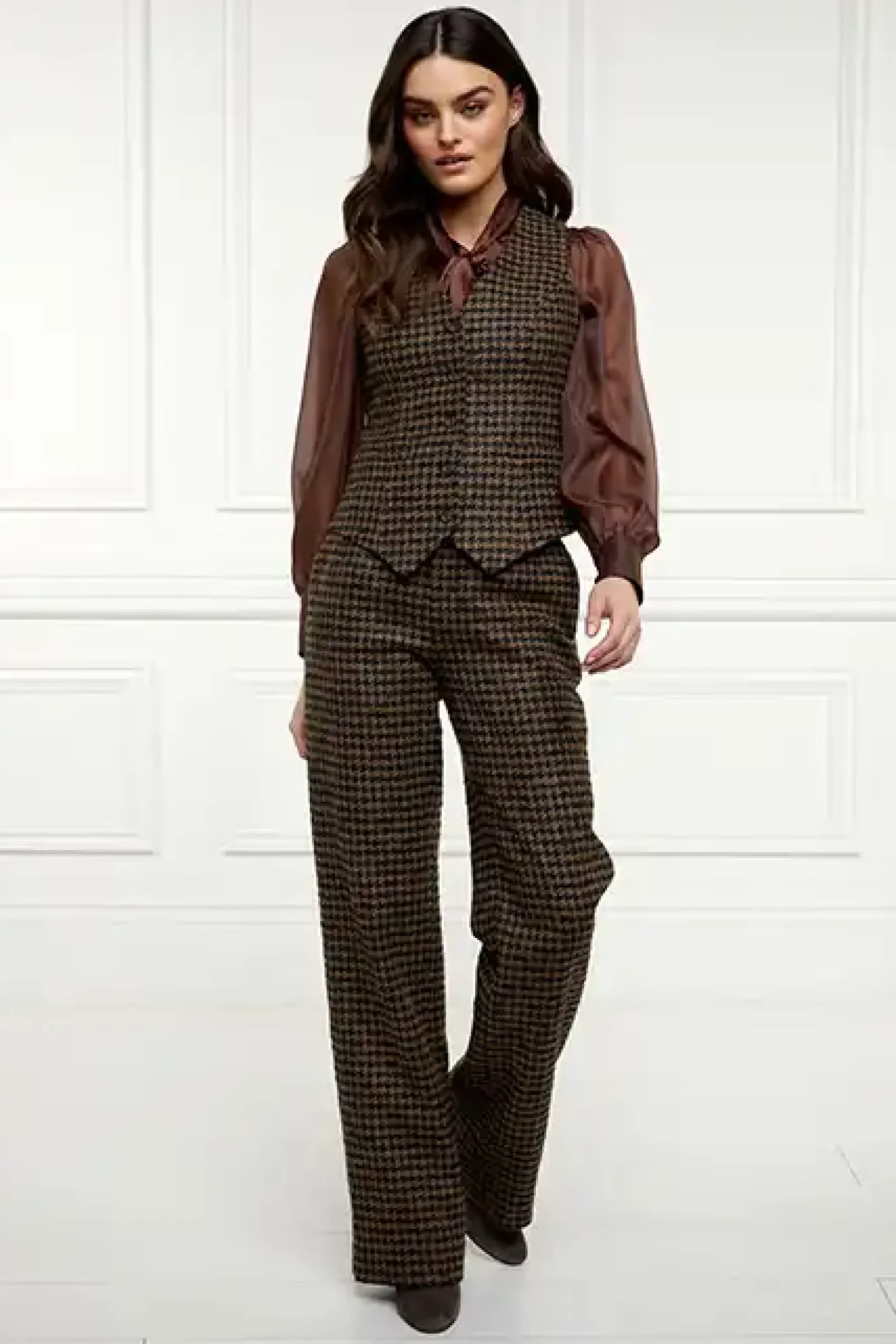 Holland Cooper Hampton Waistcoat Chocolate Houndstooth Outlet