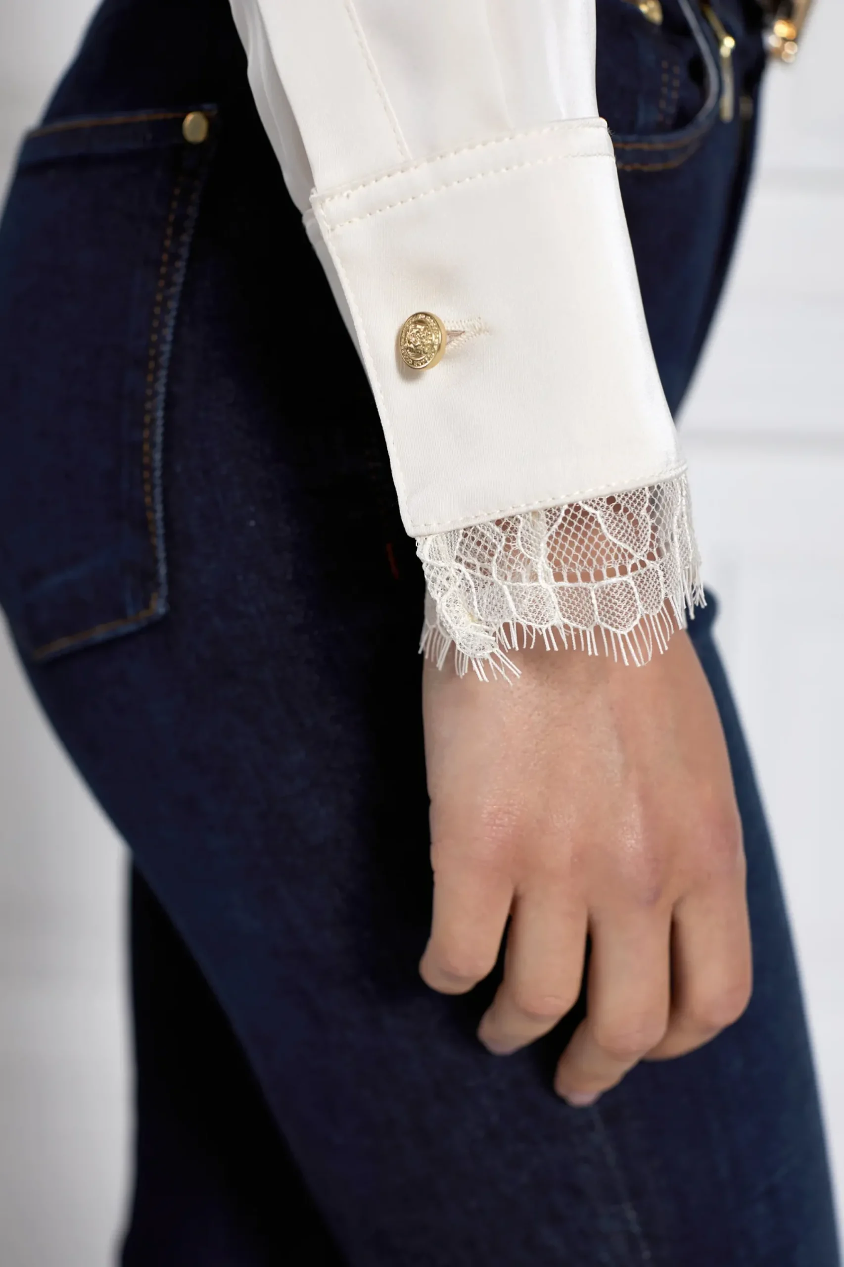 Holland Cooper Lace V-Neck Blouse Oyster New